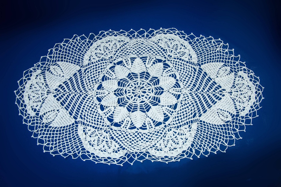 Салфетка «Ажурная паутинка».Автор Артюх Г.И.