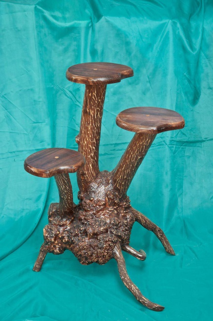 Подставка «Змей Горыныч». Автор Урясов Н.П.