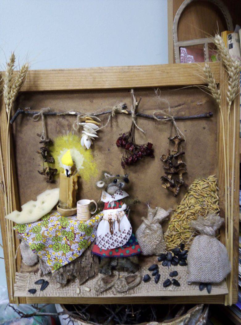 Мышка.Автор Колчанова Н.М.